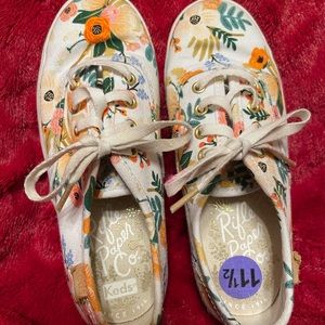 Keds girls sneakers EUC